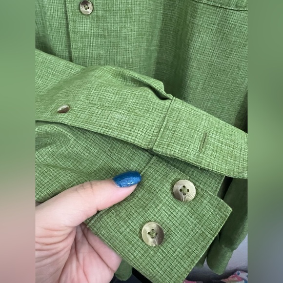 Magellan Outdoors Loose Fit Green Long Sleeve Button Down Size Large - Picture 8 of 8
